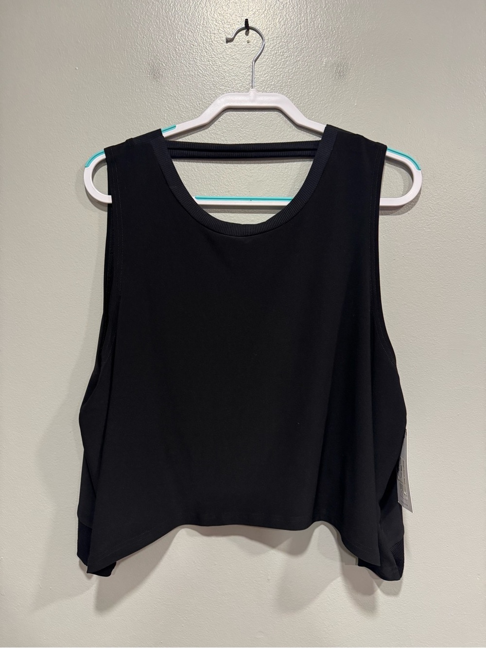 NWT Sympli Black Sleeveless Cropped Tank Size 16